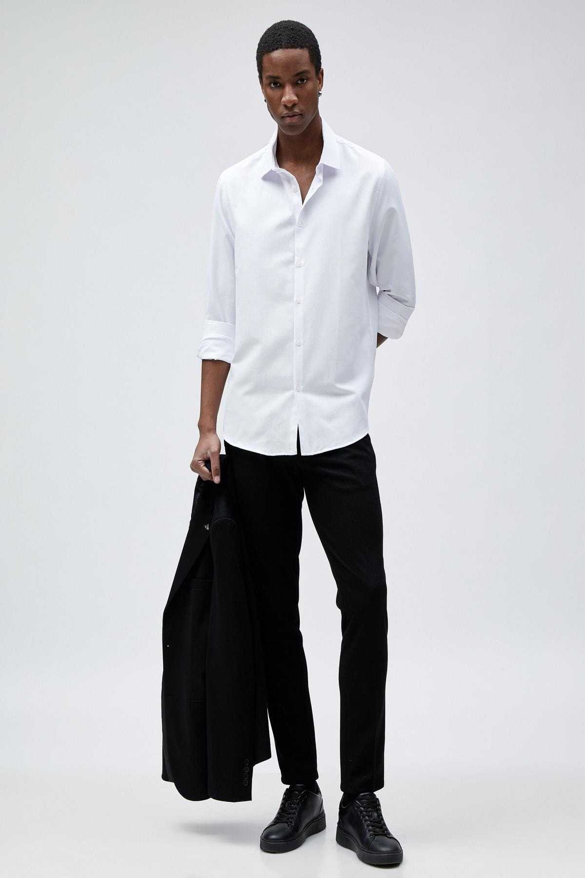 پیراهن اسپرت باریک با یقه کلاسیک آستین بلند غیر آهنی