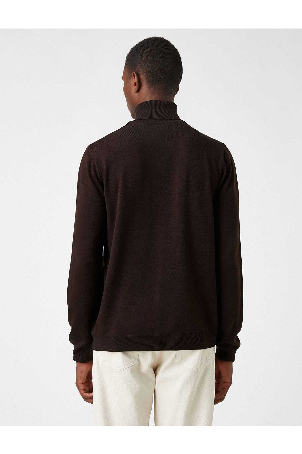 ژاکت یقه اسکی پایه