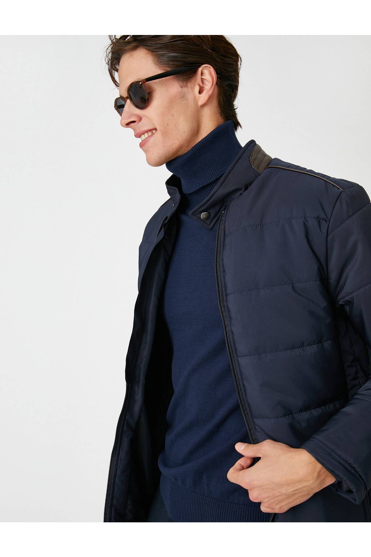 ژاکت فصلی پایه با جیب زیپ دار