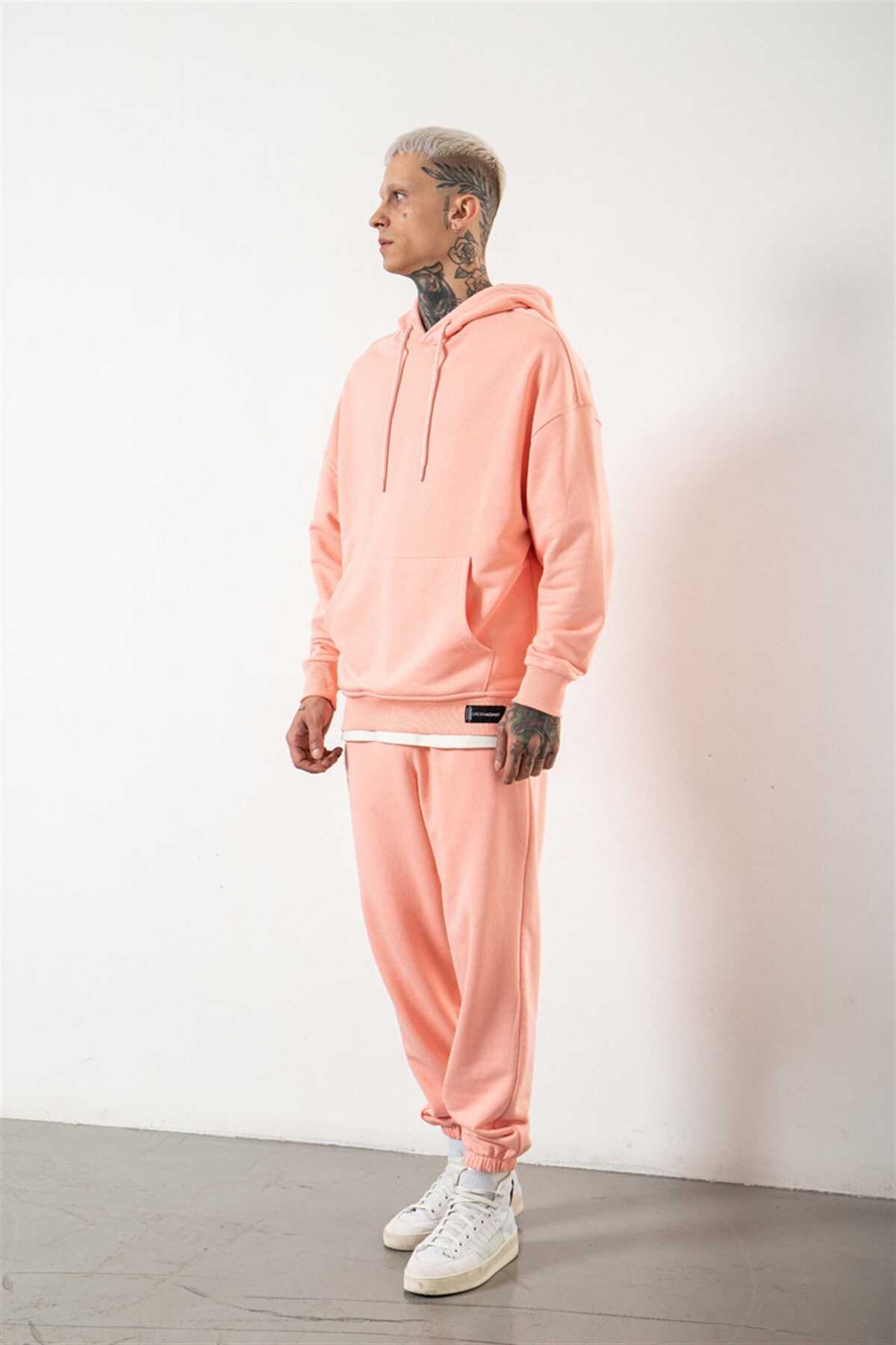 سویشرت مردانه پودری غیرقرمز اورسایز پایه تیره