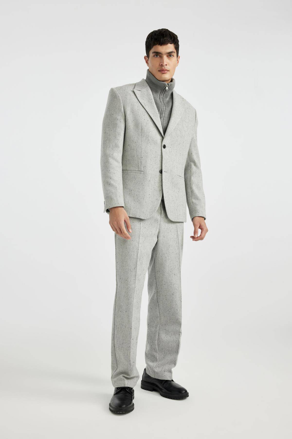 شلوار ساق گشاد