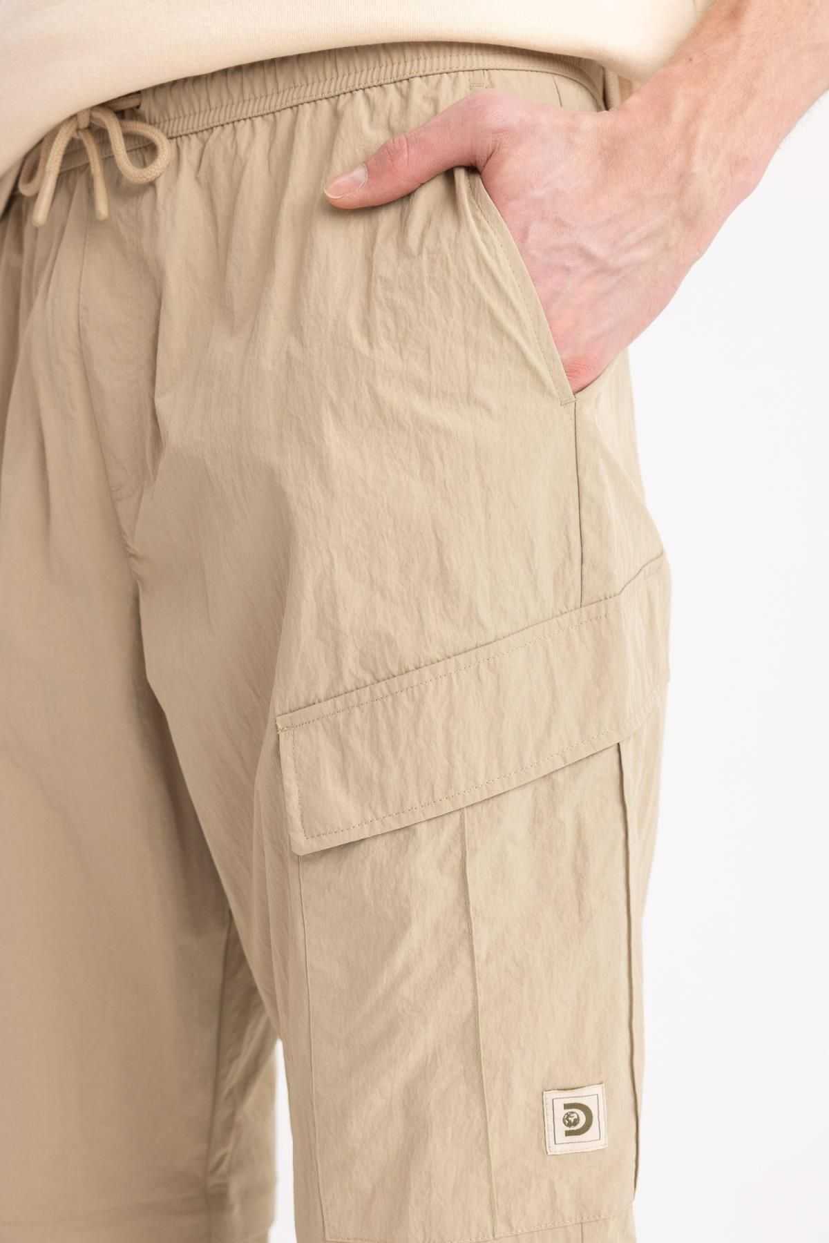 شلوار ریلکس فیت کانال دیسکاوری