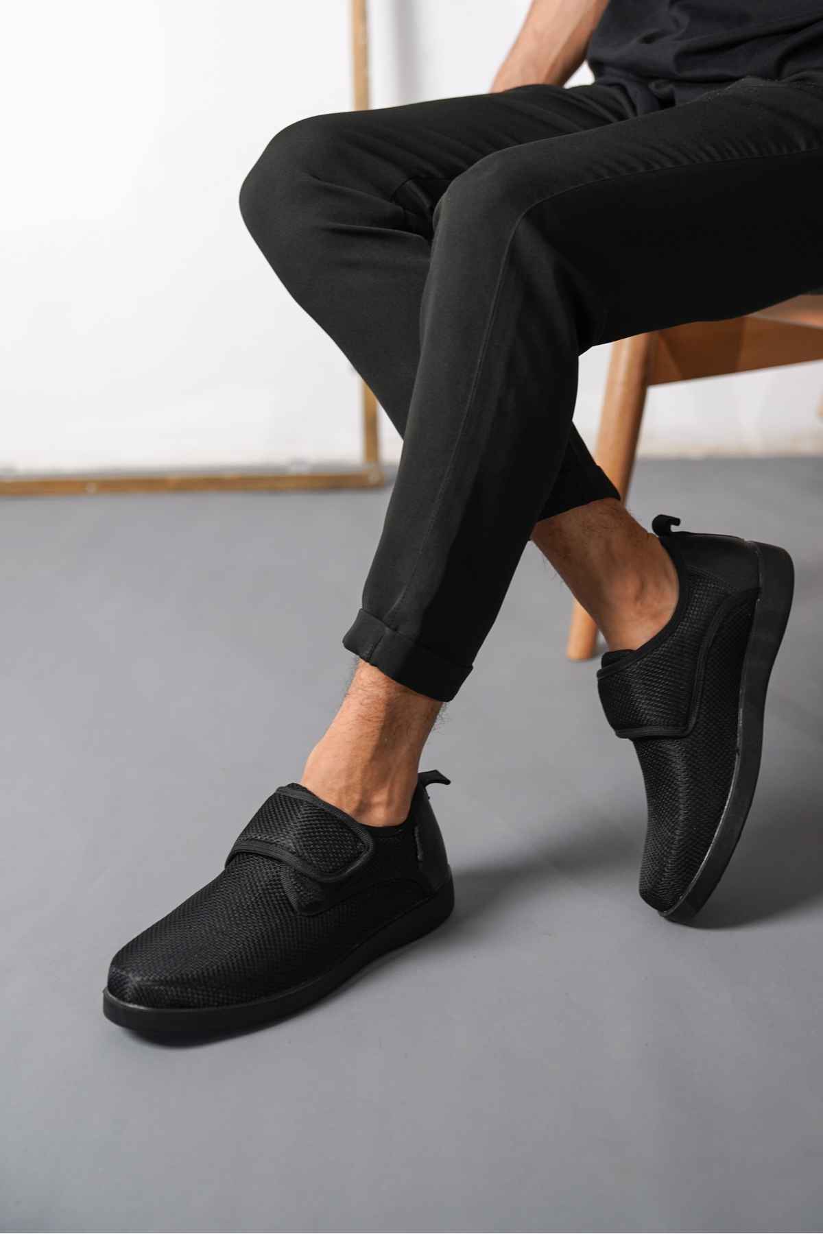 کفش کلاسیک مردانه ارتوپدی ولکرو تضمینی روزانه D3250