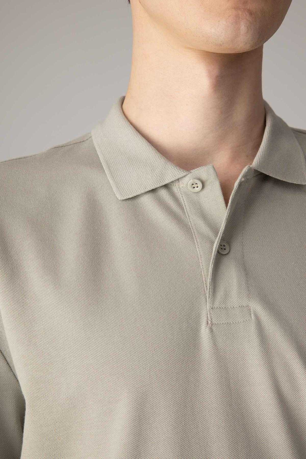 تیشرت پولو یقه ای با تناسب معمولی جدید