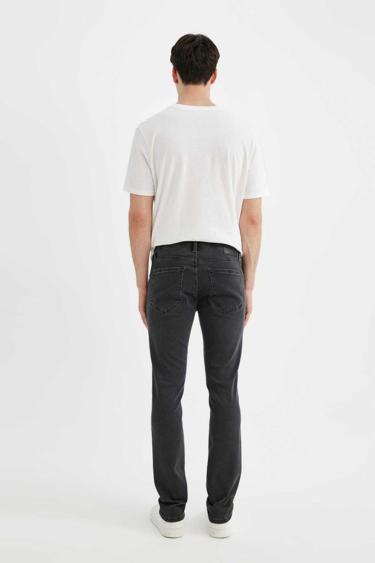 شلوار جین ساق باریک پدرو باریک و باریک