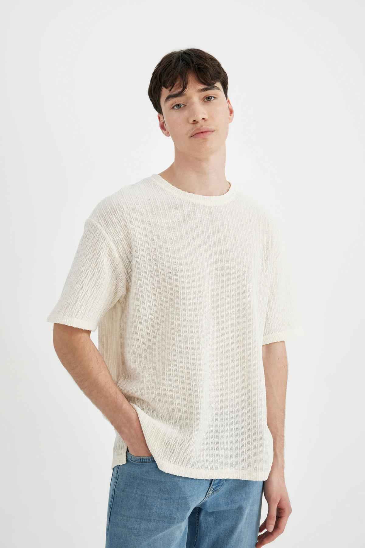 تیشرت آستین کوتاه یقه ای Comfort Fit