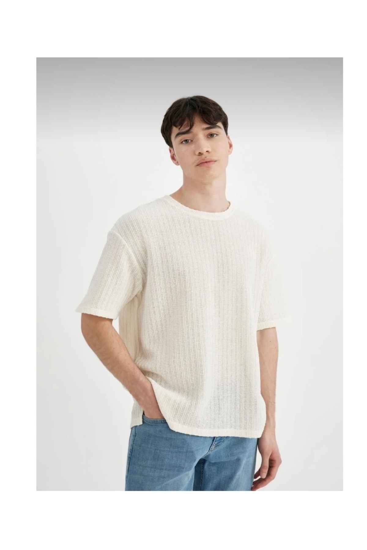 تیشرت آستین کوتاه یقه ای Comfort Fit