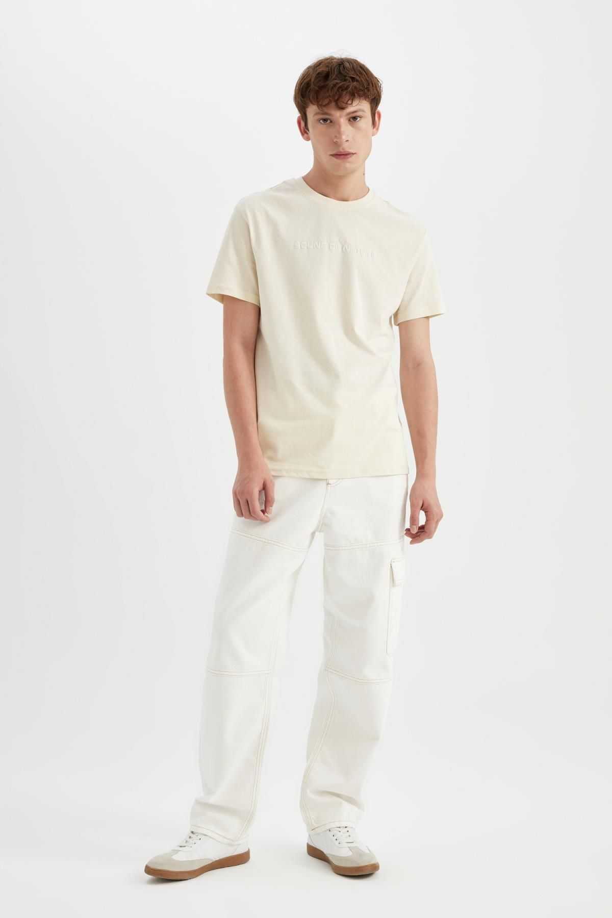 شلوار جین گشاد با کمر گشاد معمولی