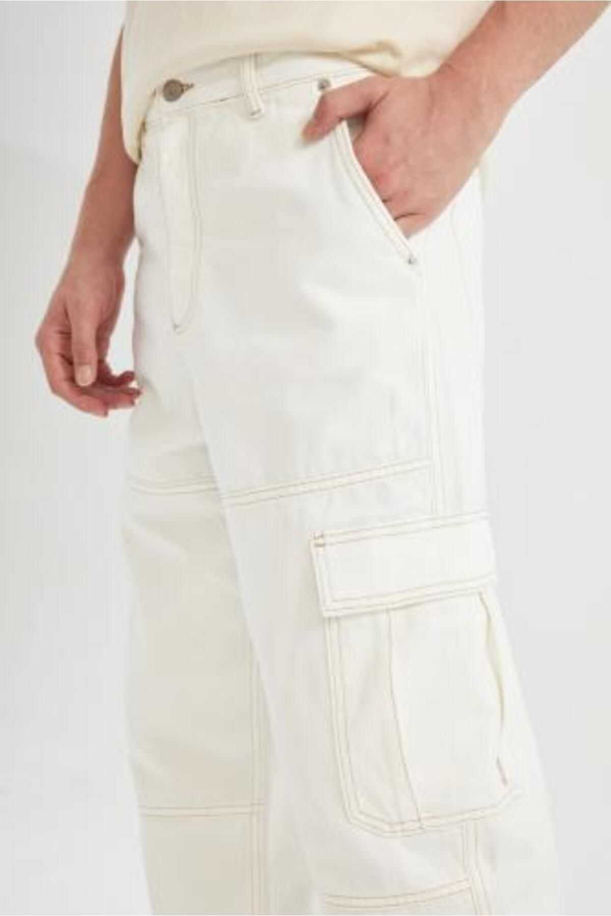 شلوار جین گشاد با کمر گشاد معمولی