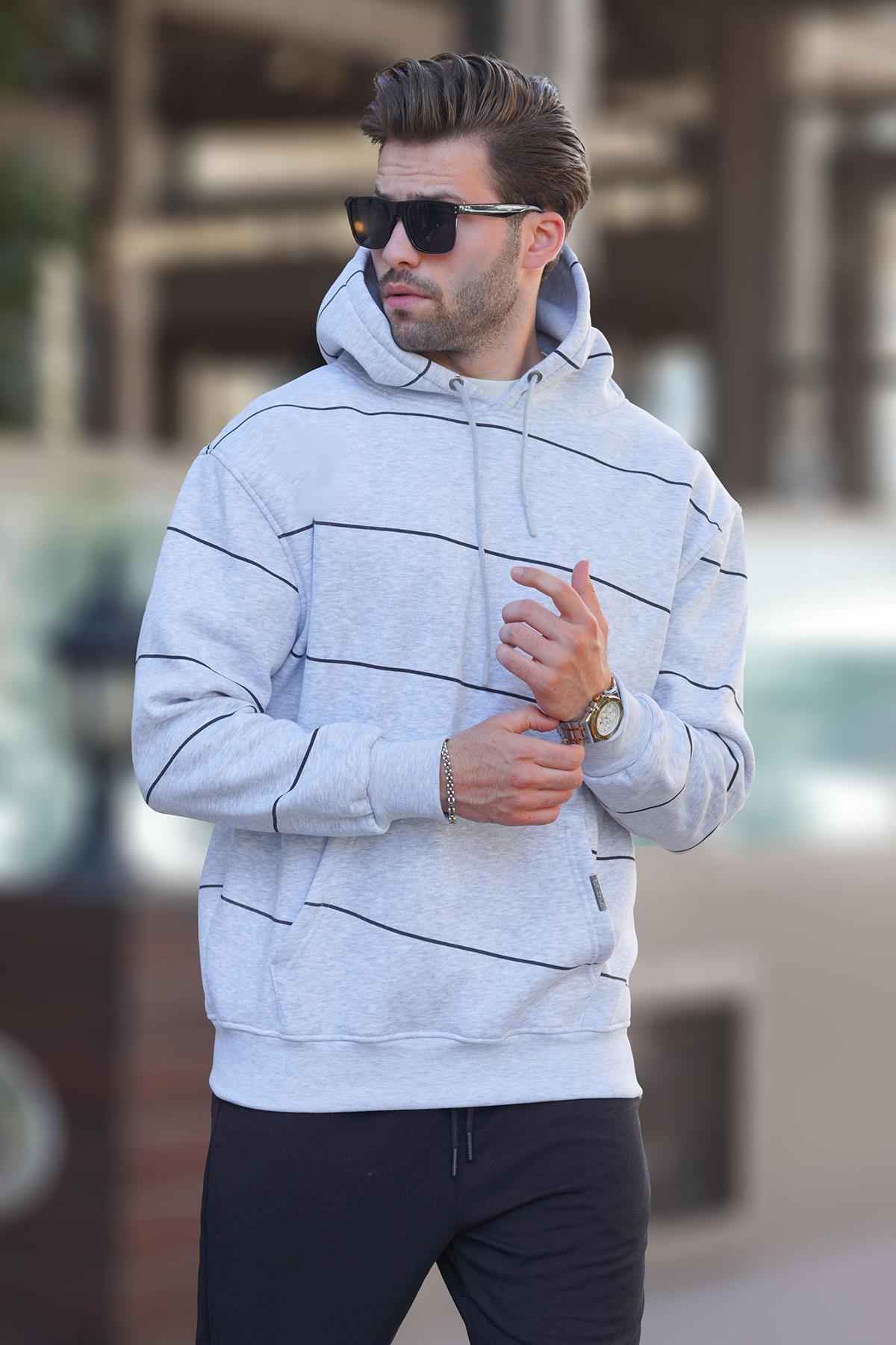 سویشرت مردانه راه راه کلاهدار مشکی با جزئیات جیب