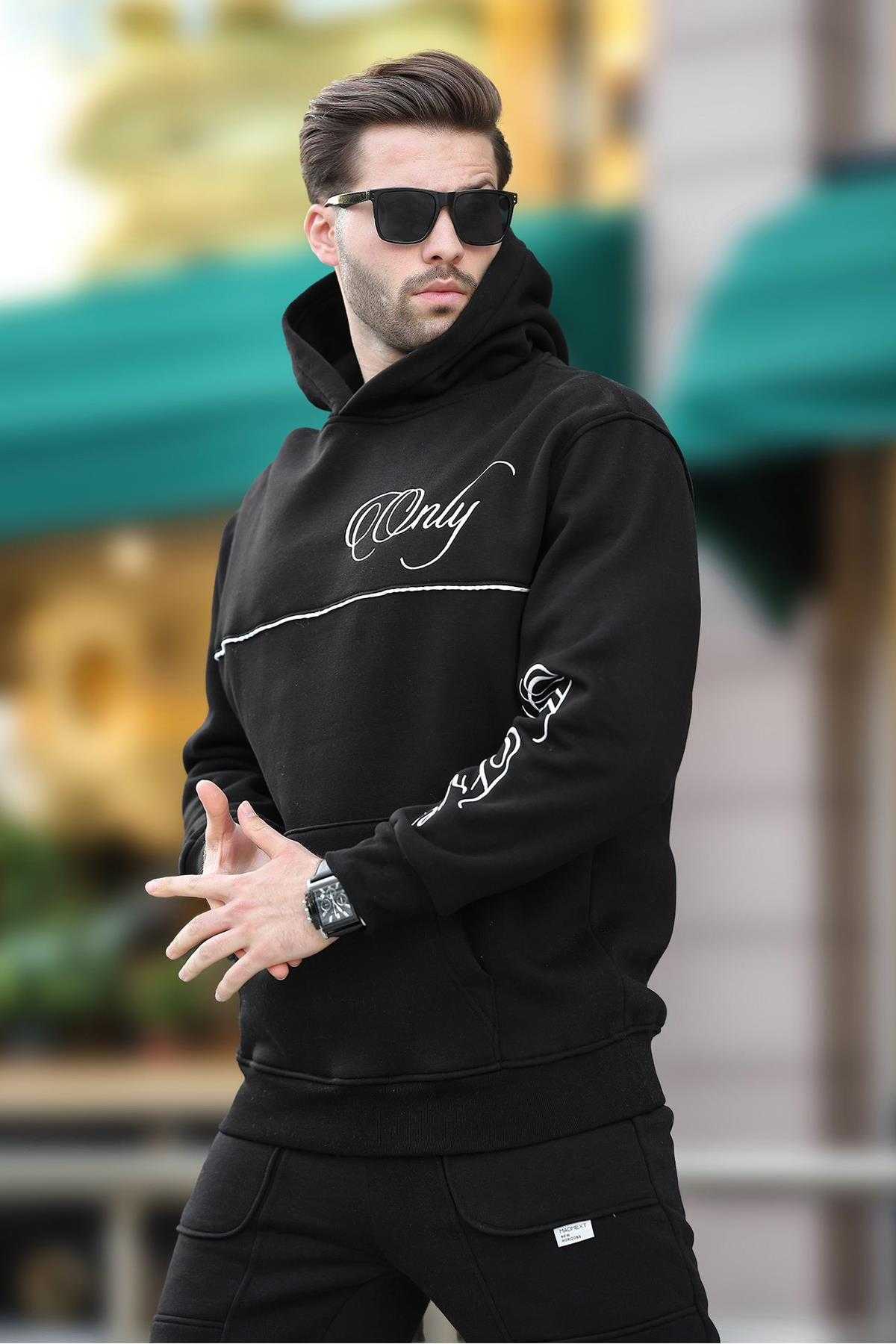 سویشرت مردانه کلاهدار مشکی با چاپ جزئیات راه راه