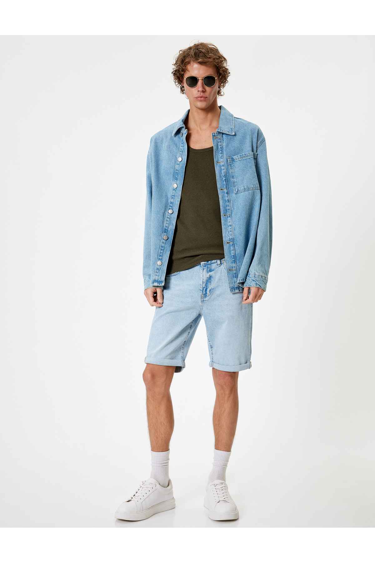 شلوارک جین باریک با دکمه کاف تاشو برمودا