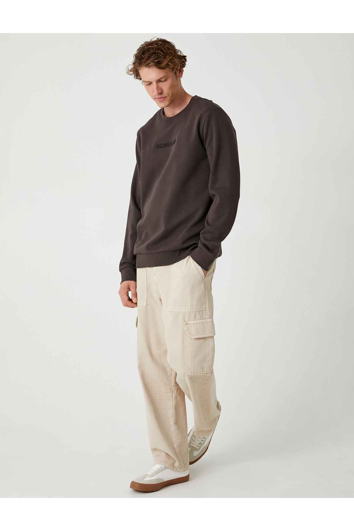 Sweatshirt یقه خدمه شعار چاپ آستین بلند پارچه پنبه ای