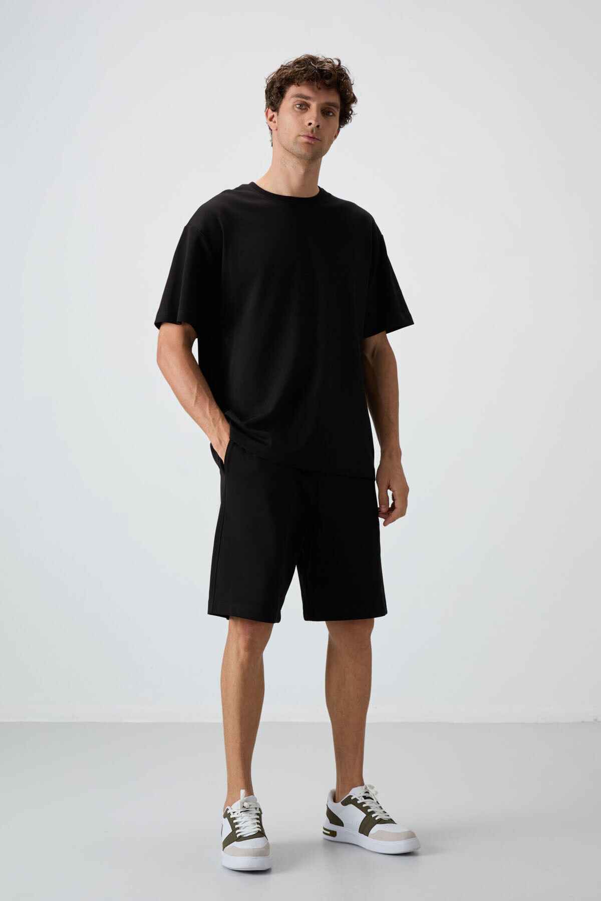 ست شلوارک مردانه ساده با بافت نرم ضخیم آبی سرمه ای - 85249