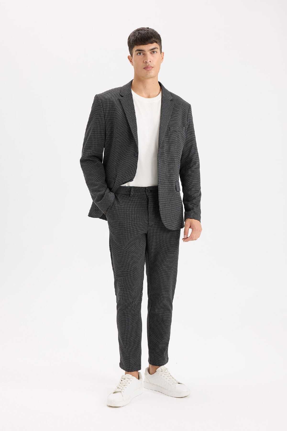 شلوار گاباردین با ساق راست جیب با تناسب معمولی A8102ax24au