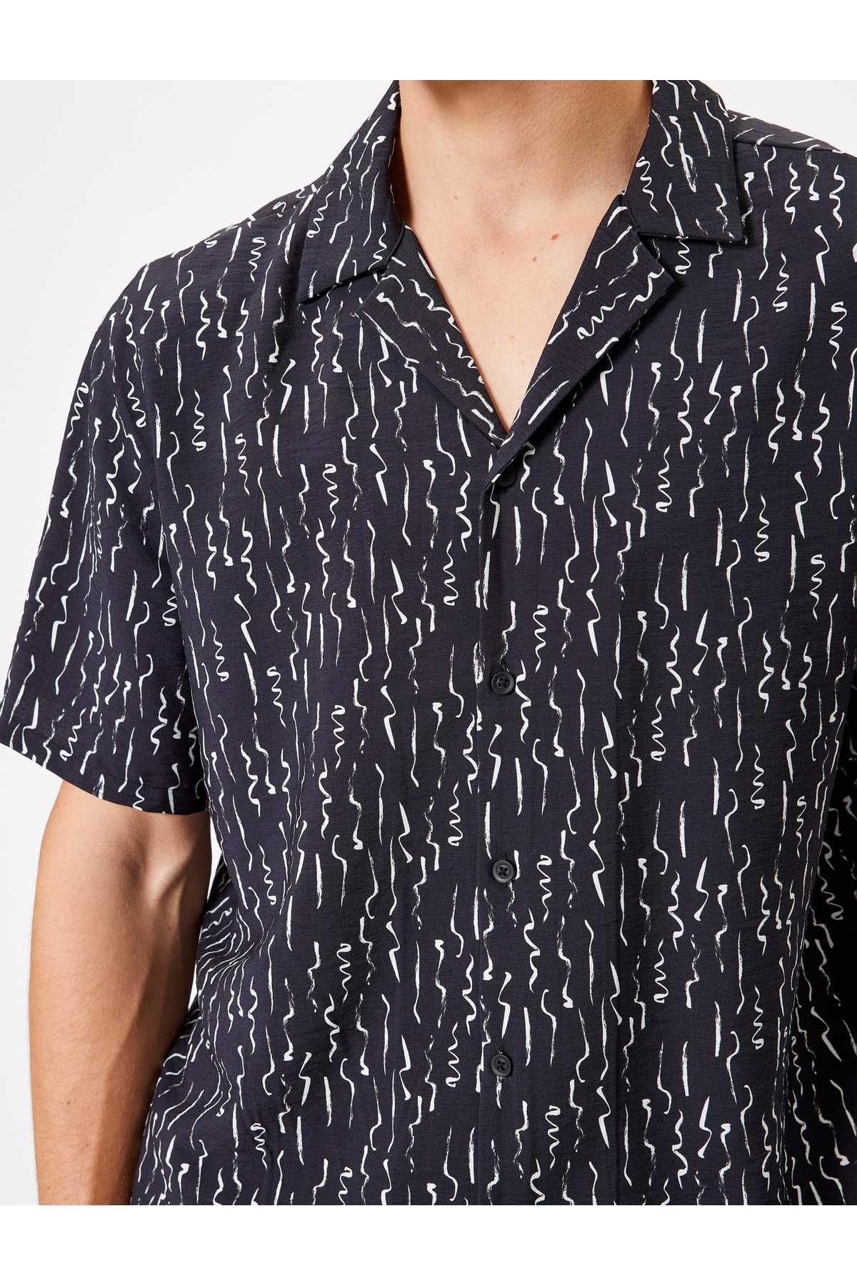 پیراهن طرح دار آستین کوتاه دکمه دار