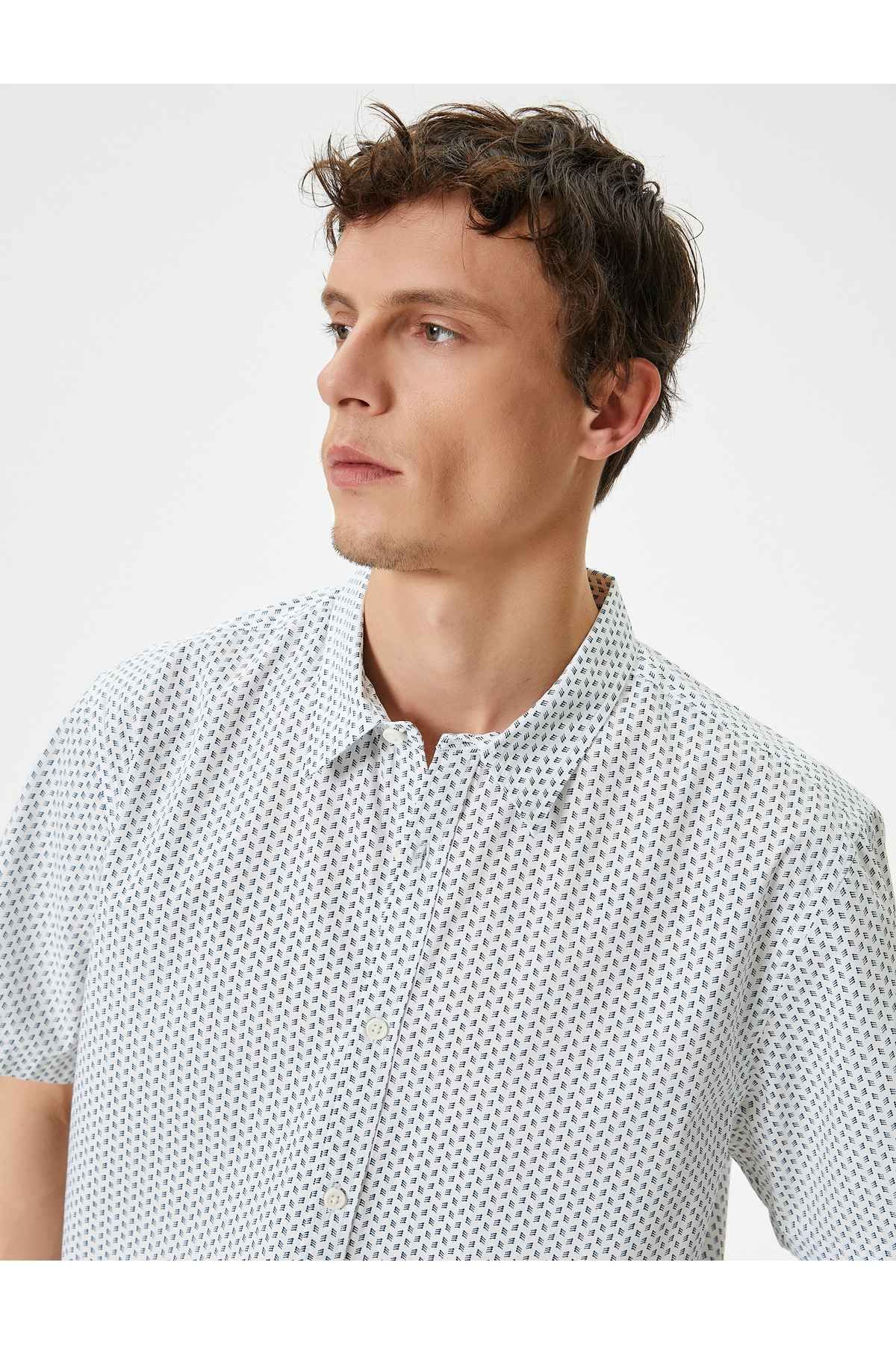 پیراهن آستین کوتاه طرح دار مینیمال یقه کلاسیک نخی