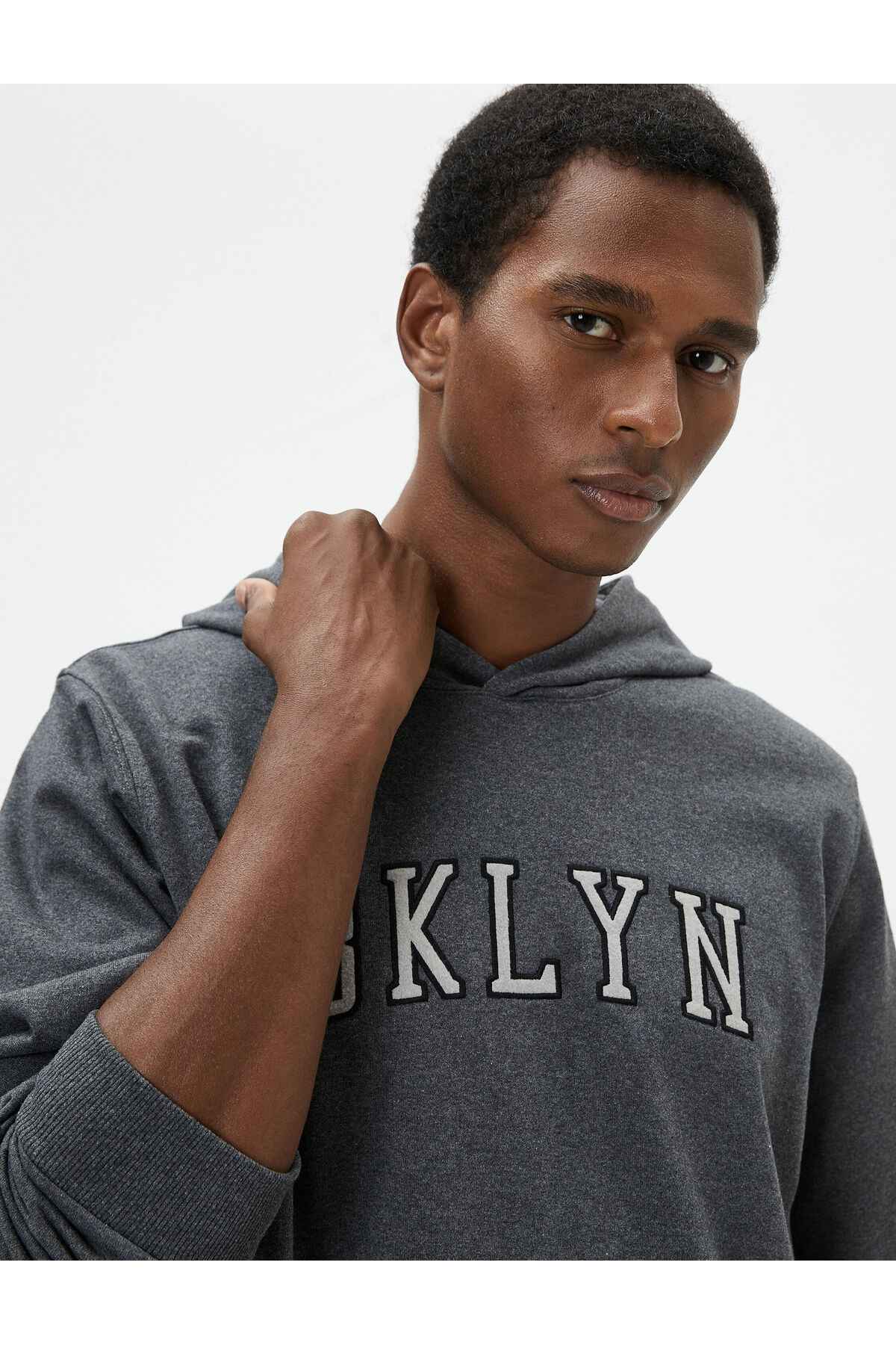 کلاه دار عرق کالج شعار آستین بلند دوزی