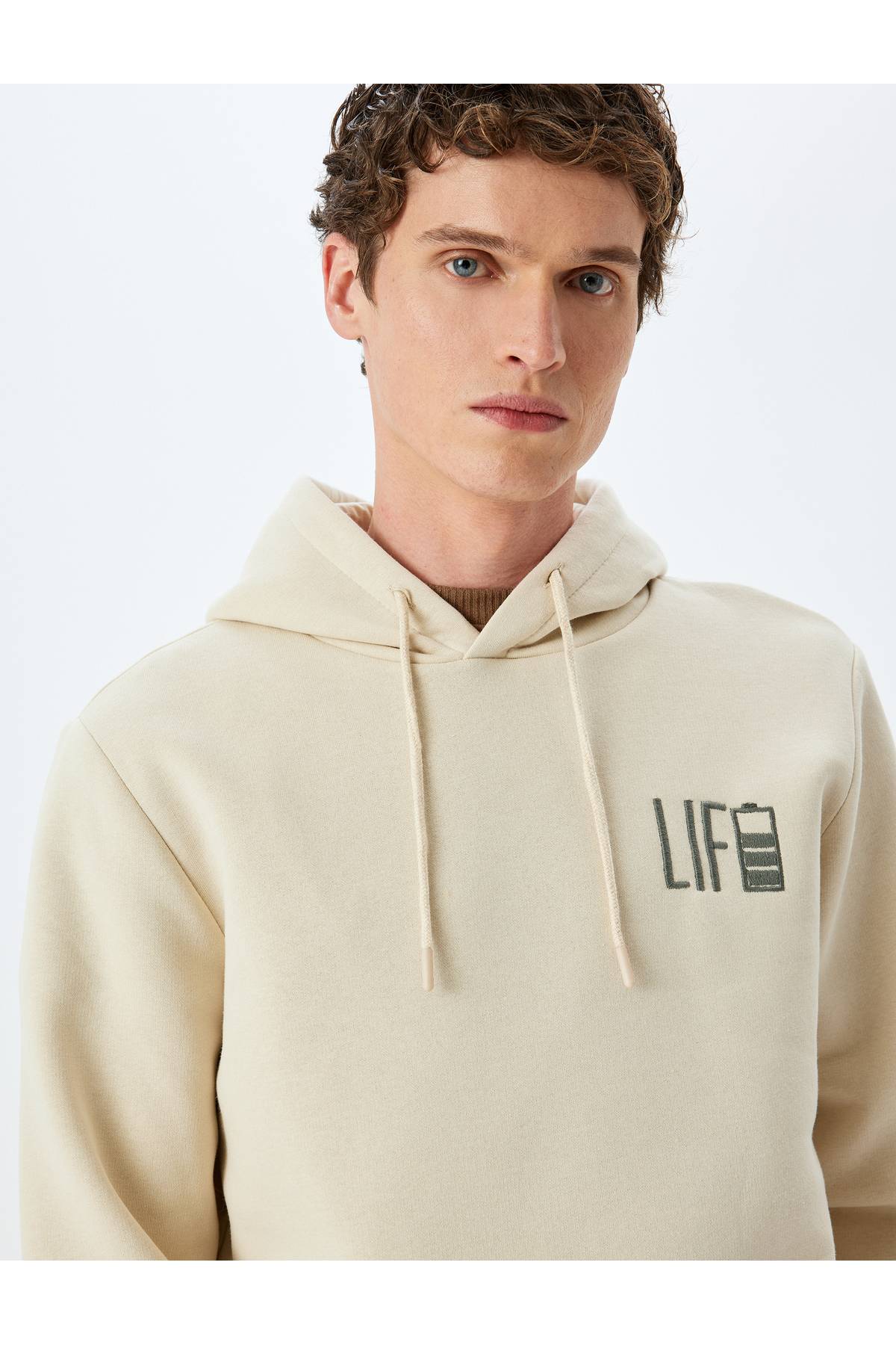 سویشرت سرپوش نخی دوزی شده