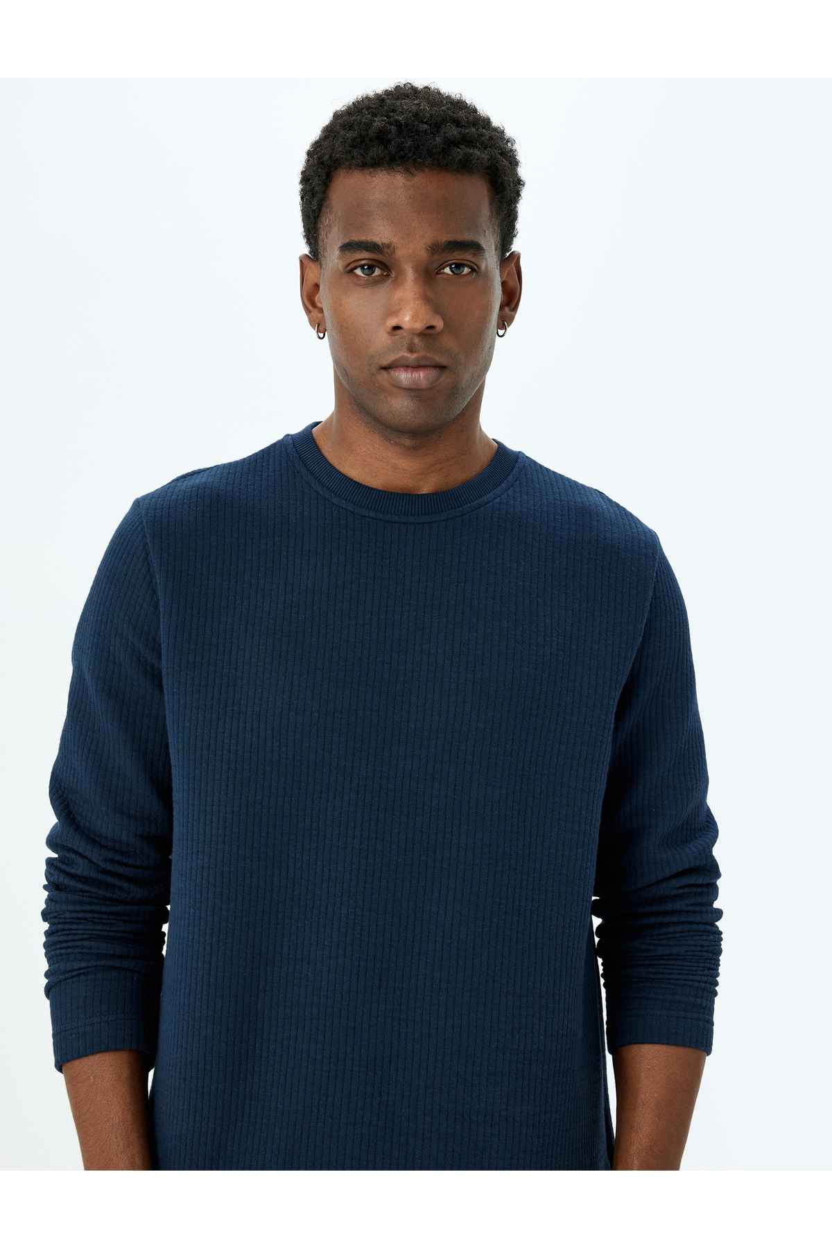 بلوز آستین بلند پنبه ای بافت پایه یقه خدمه