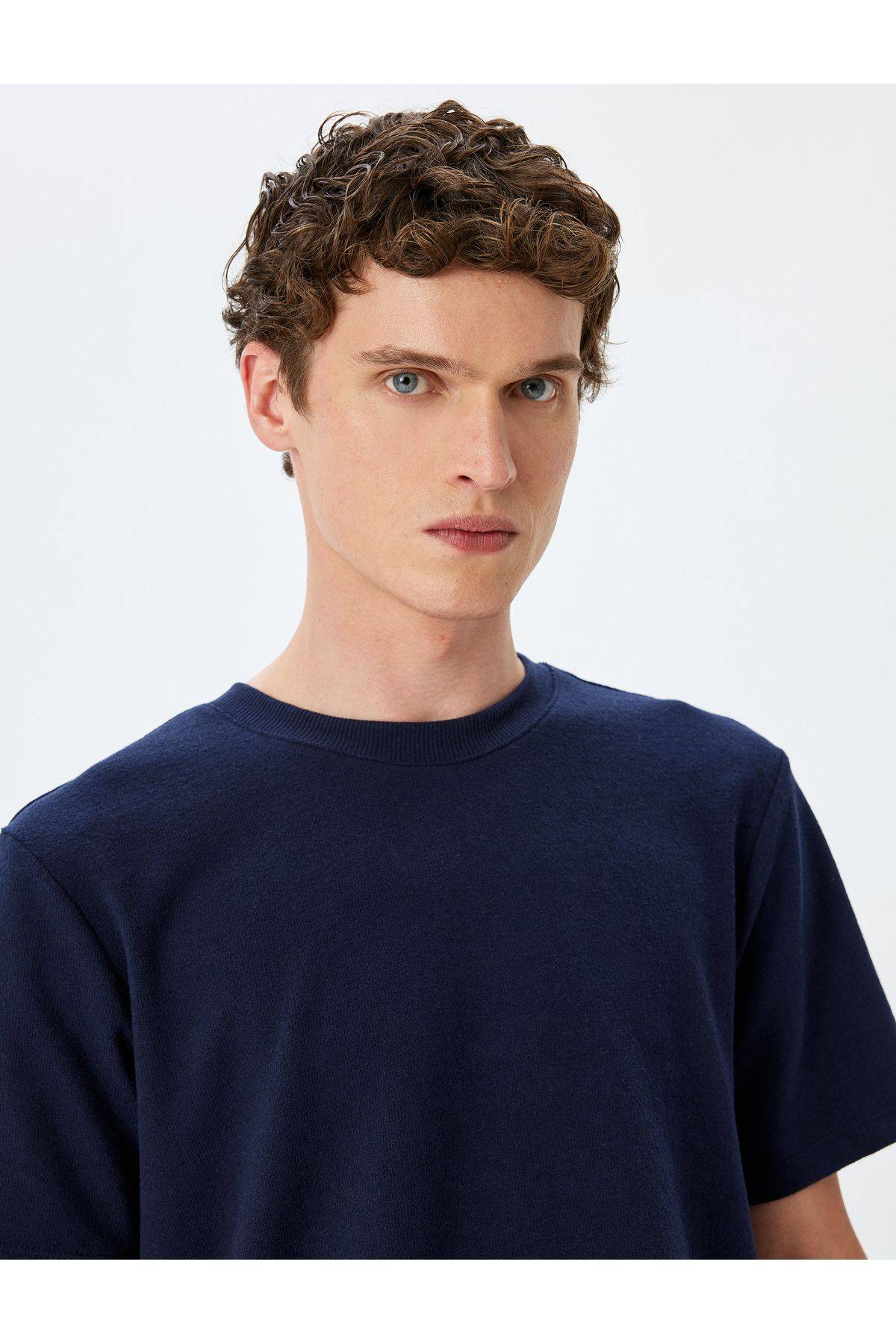 لیبل آستین کوتاه یقه دوچرخه به تفصیل T -Shirt