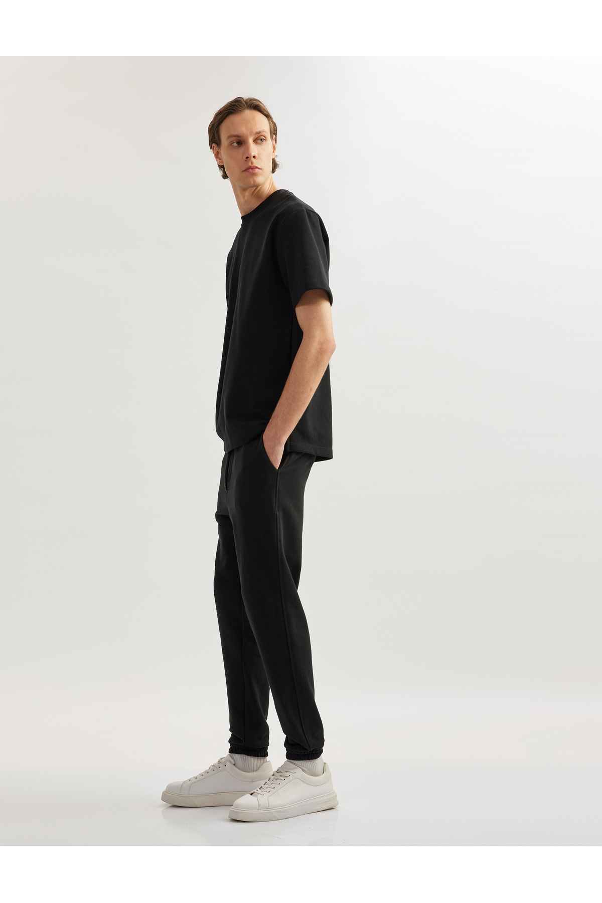 سرویس Jogger با دیواری دقیق تر موبایل کمبود اندازه ساخته شده