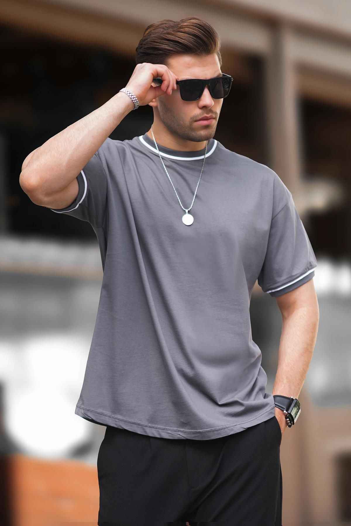 تیشرت یقه دودی آستین یقه راه راه